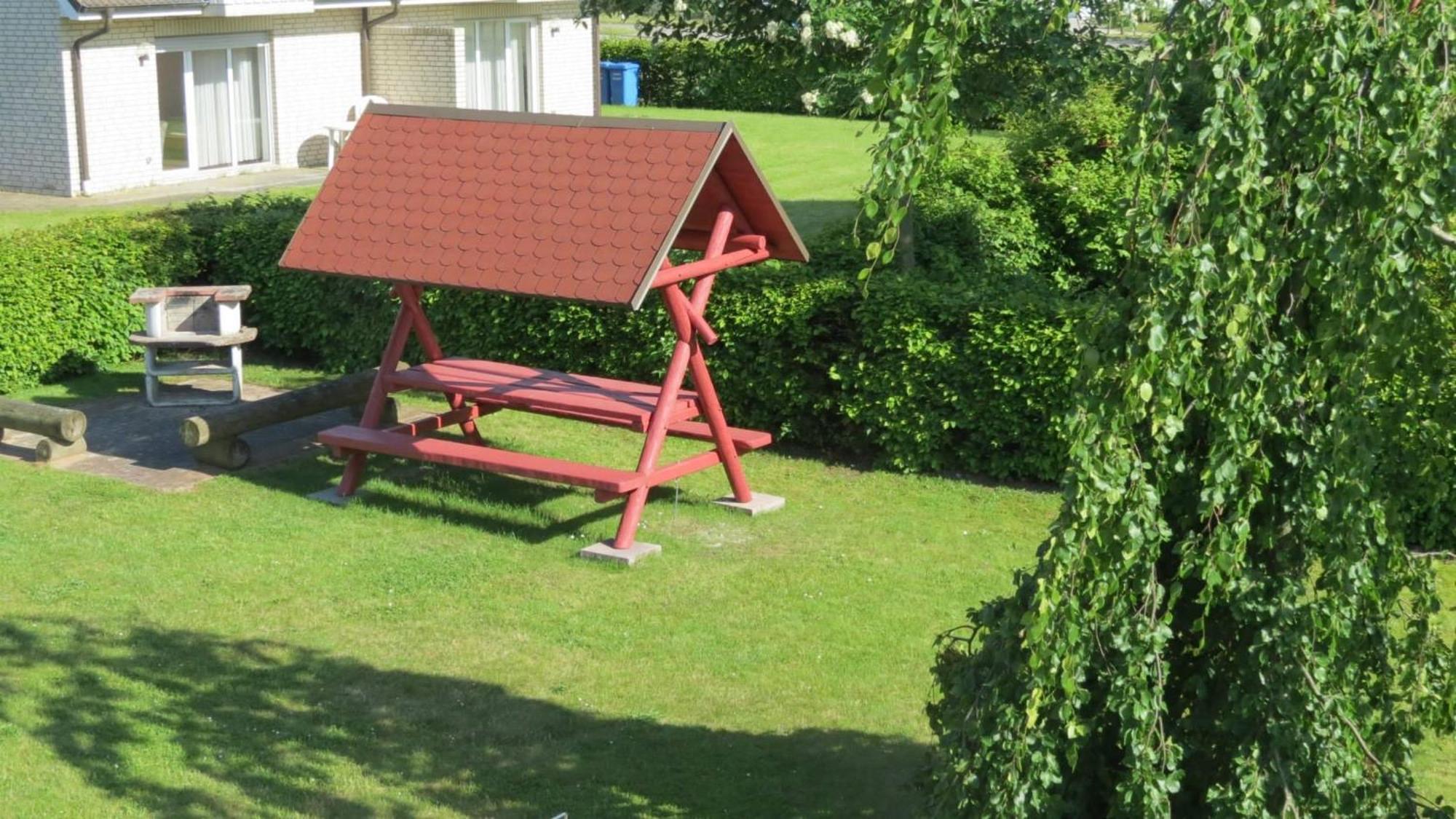 Ferienwohnungen Wiek, Haus Luv & Lee Wiek auf Rügen Exterior foto