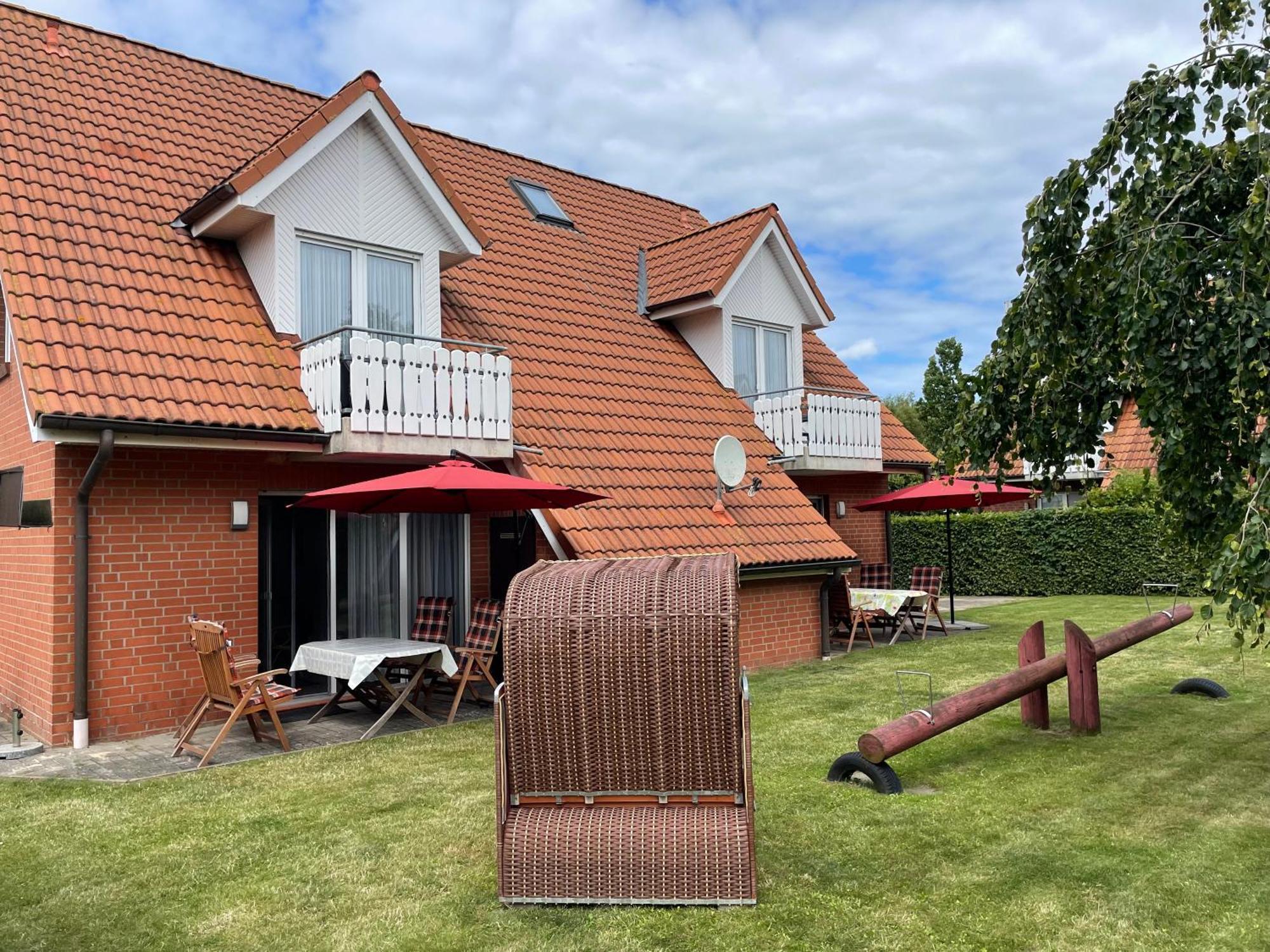 Ferienwohnungen Wiek, Haus Luv & Lee Wiek auf Rügen Exterior foto